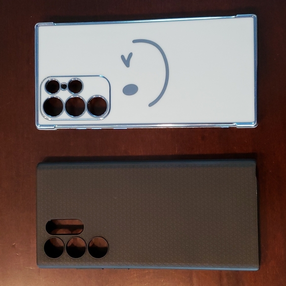 10 Samsung Galaxy S22 Ultra Cases and Screen Protector - Picture 2 of 6